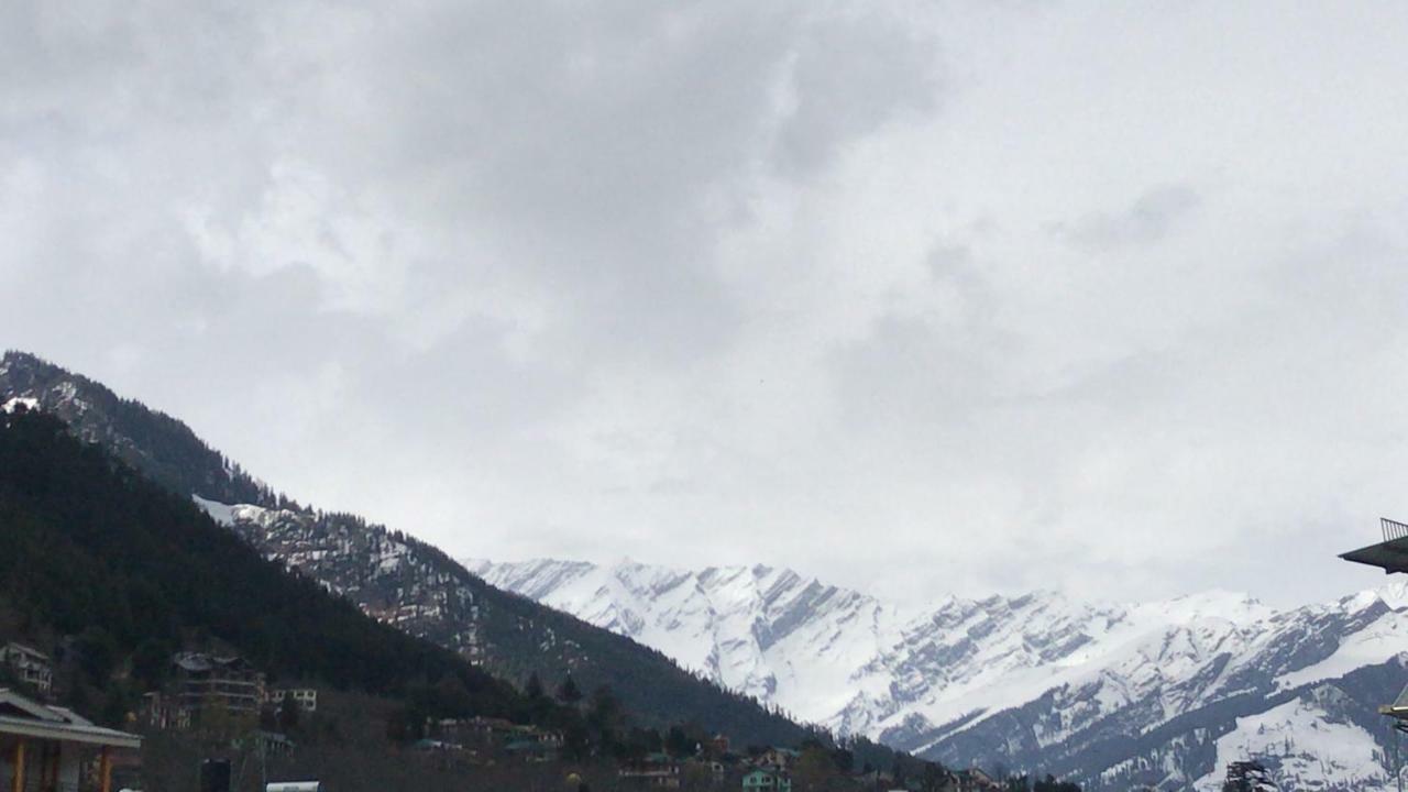 The Laurent And Banon Resorts Manāli Exteriör bild