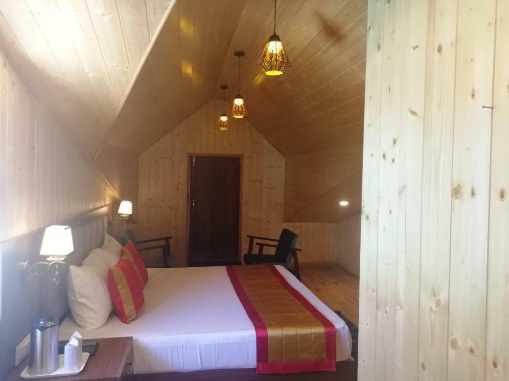 The Laurent And Banon Resorts Manāli Exteriör bild